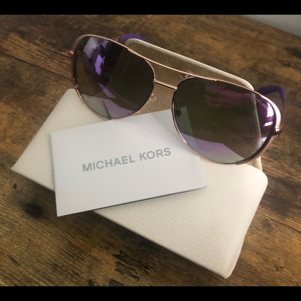 MICHAEL KORS Aviator Chelsea Unisex Purple Lens Sunglasses MK5004-10034V-59
